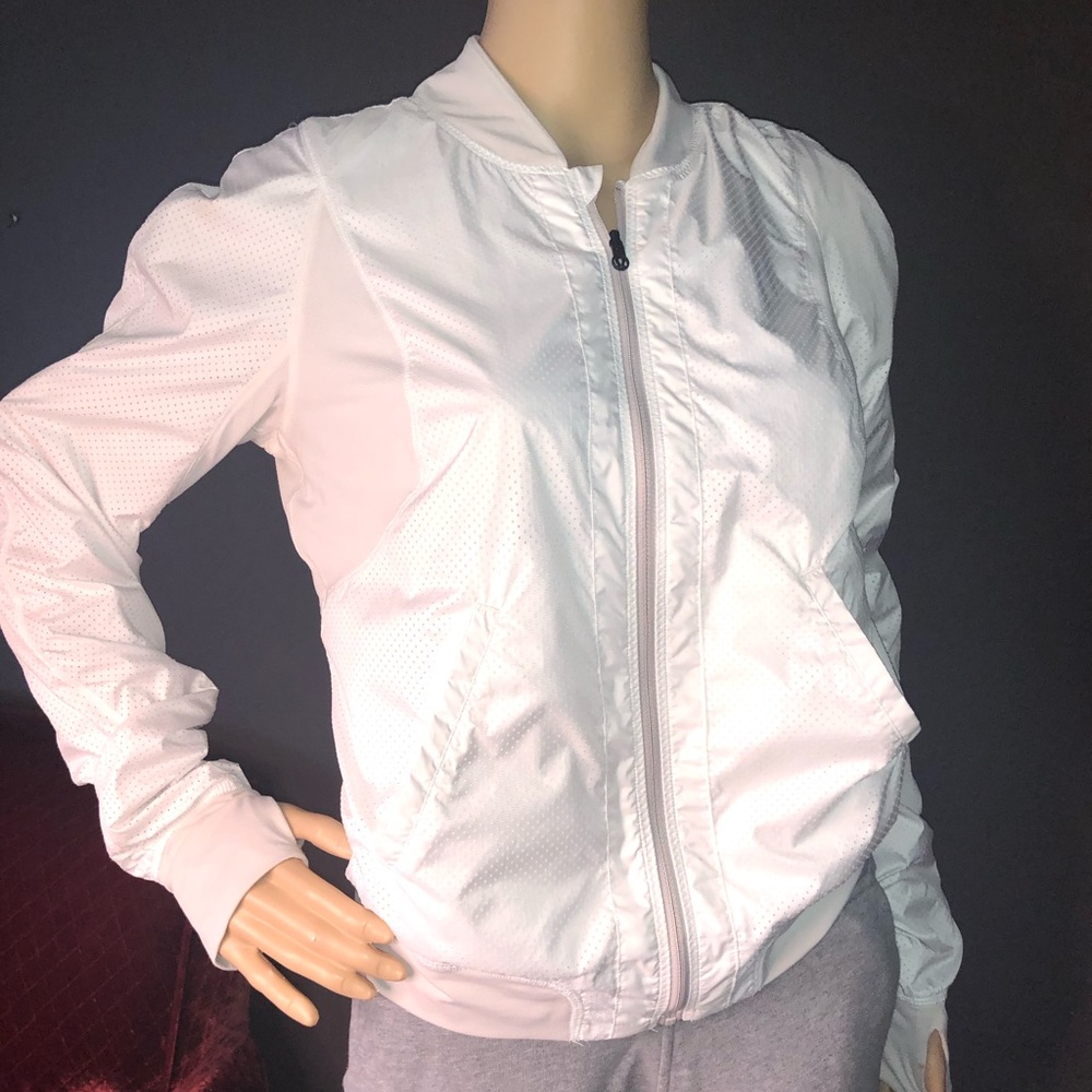 Lululemon jacket - Picture 5 of 8